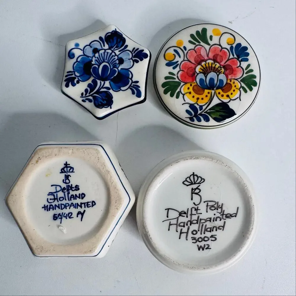 Vintage Set of 2 Delft Holland Floral Hand Painted Round Lidded Trinket Box